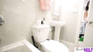 Curvaceous MILF Cami Strella Begs for Facial Cums All Over Stepson’s Big Cock – S10:E3