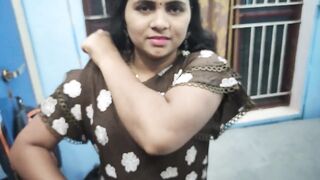 Boy seduce his work mate girl friend and sex in bedroom while no one in his house