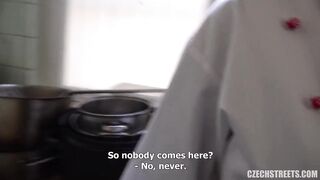 [czechstreets Czechav] Veronika Peitos Enormes E Mega Clitóris – Chloe Lamour