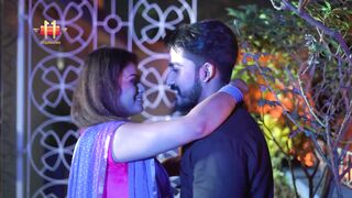 Gali Me Aaj Chand Nikla – New moon arise – full movie